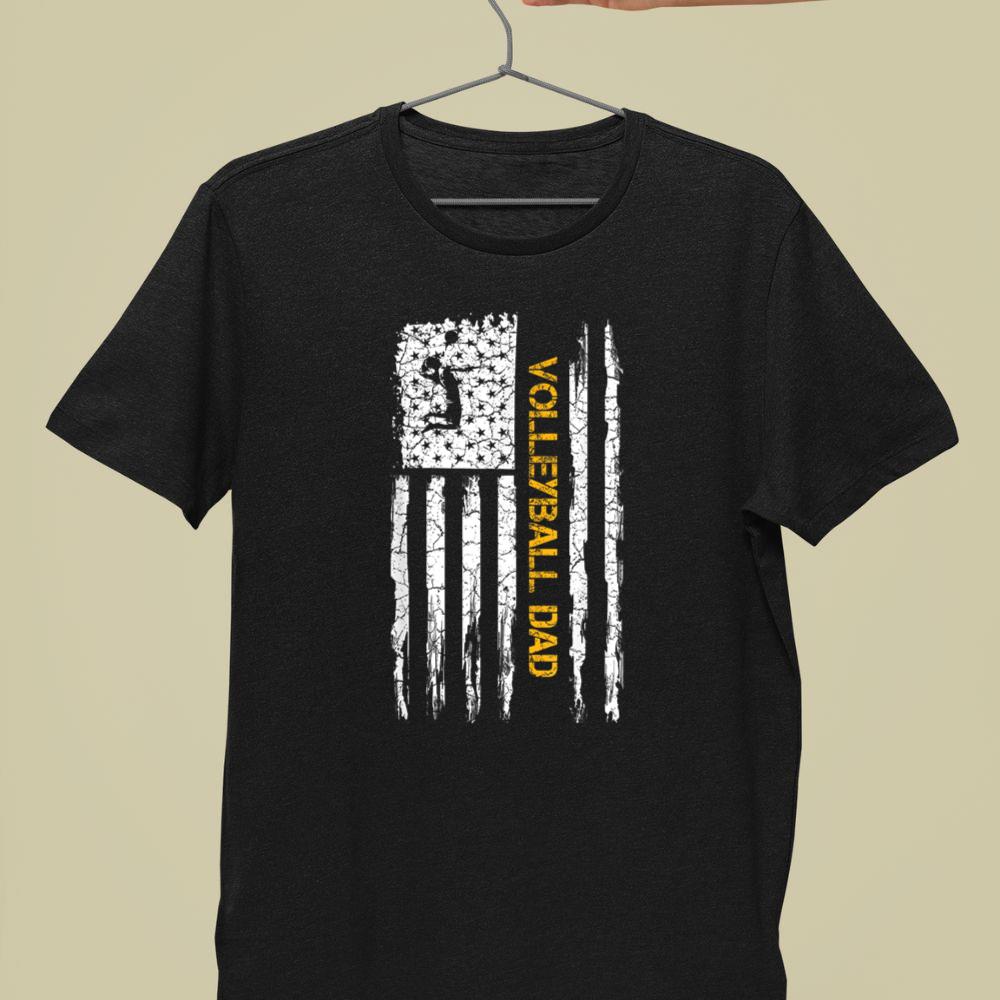 Thebestfathersonsmatchingshirts Vintage USA American Flag Proud Volleyball Dad Silhouette Unisex T-shirt